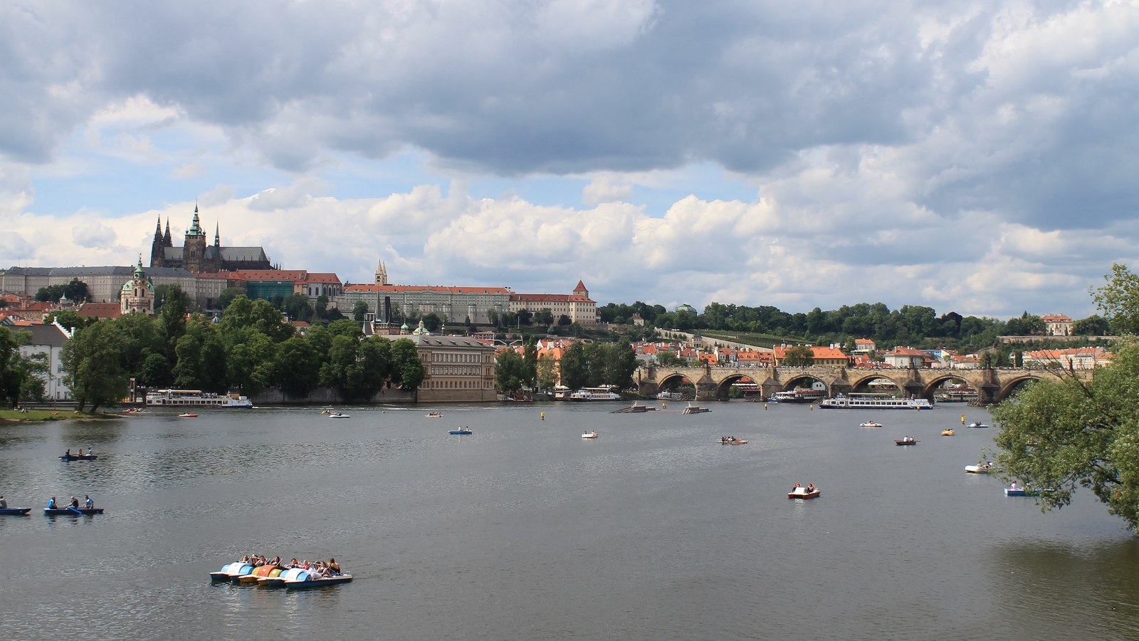 Boote in Prag