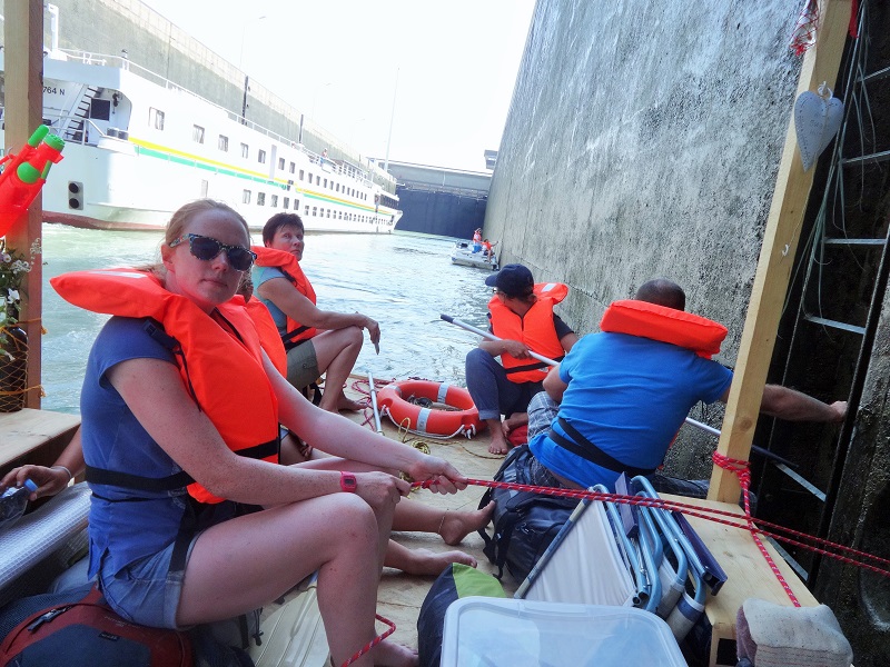 schleuse donau floß abenteuer